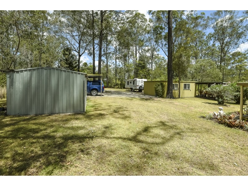 39 Smith Road, Park Ridge South QLD 4125