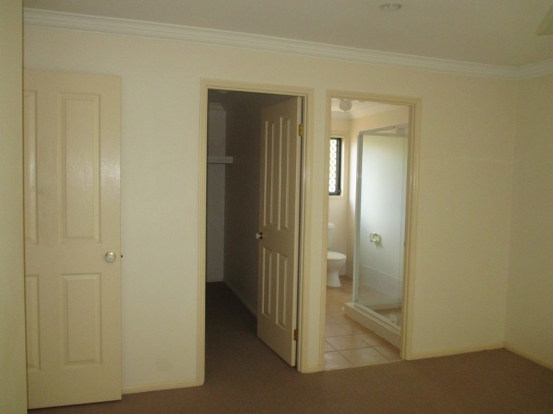 43 Yale Circuit, Forest Lake QLD 4078