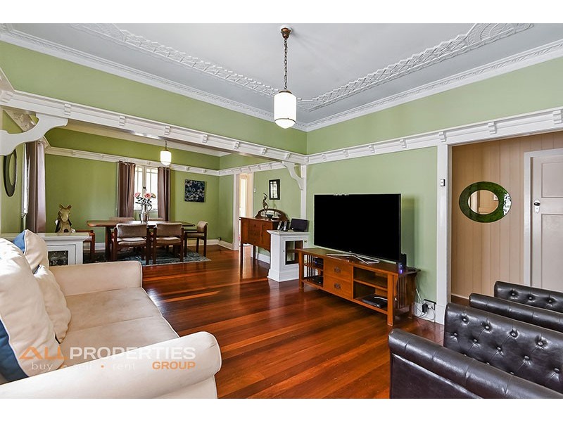 87 Ridge Street, Greenslopes QLD 4120