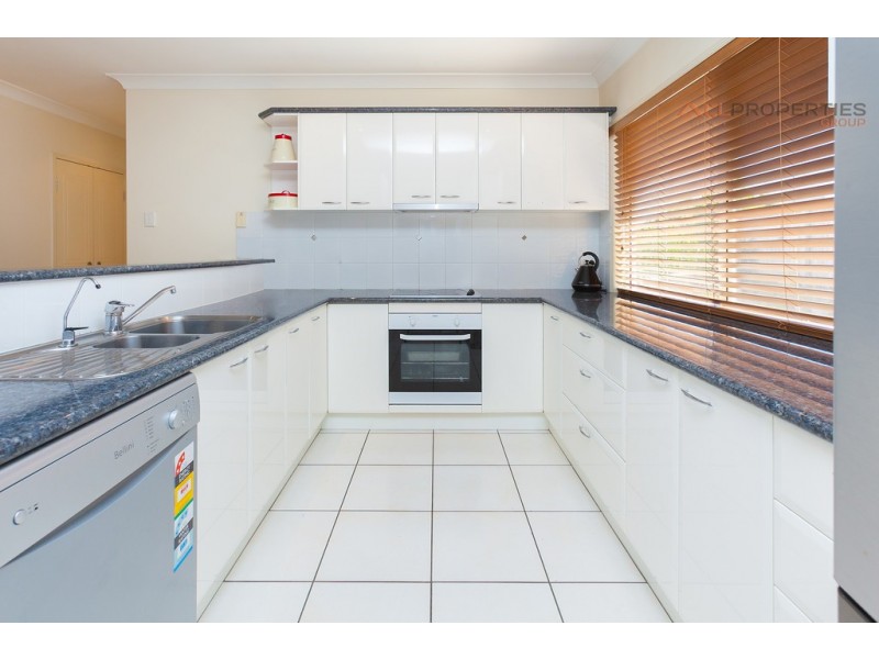 7 Bronte Ct, Parkinson QLD 4115