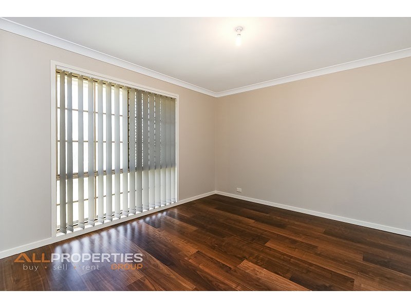 49 Regency Drive, Regents Park QLD 4118