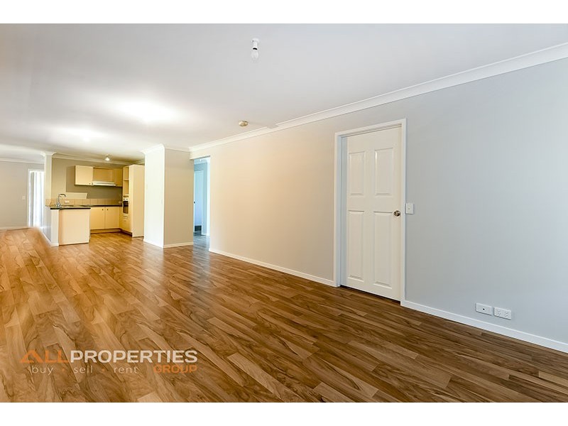 49 Regency Drive, Regents Park QLD 4118