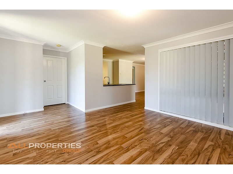 49 Regency Drive, Regents Park QLD 4118