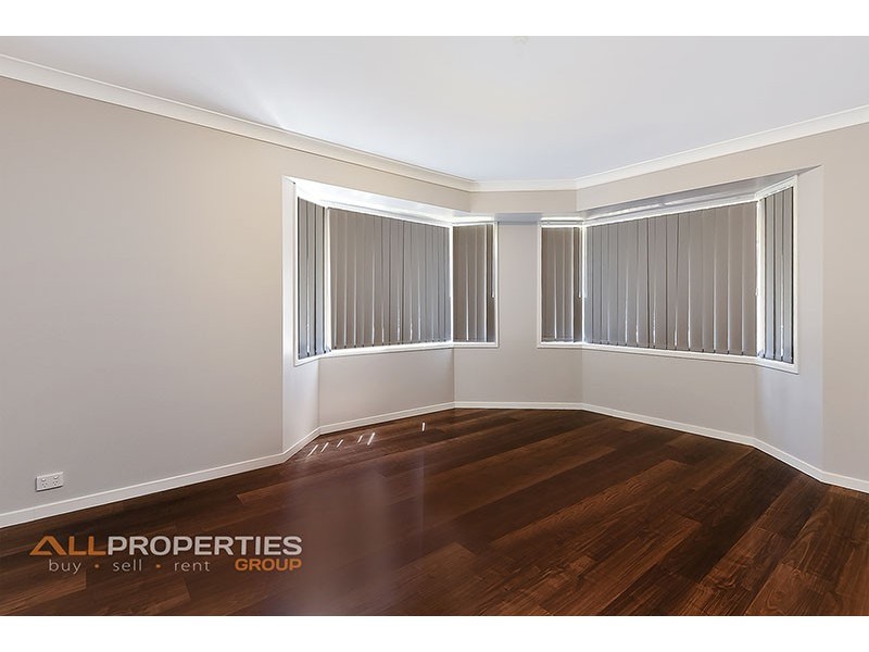 49 Regency Drive, Regents Park QLD 4118