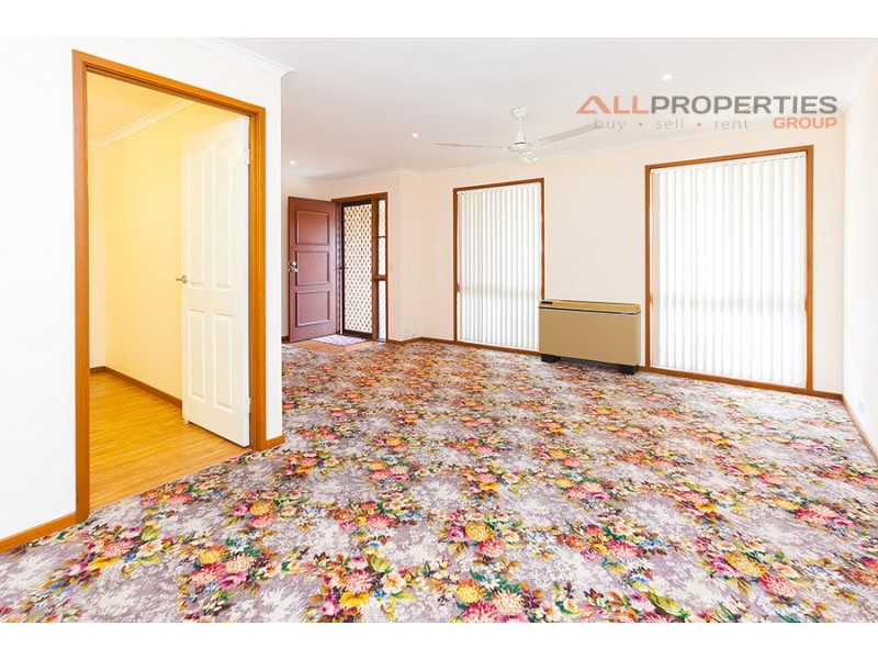 11 Barry Street, Boronia Heights QLD 4124