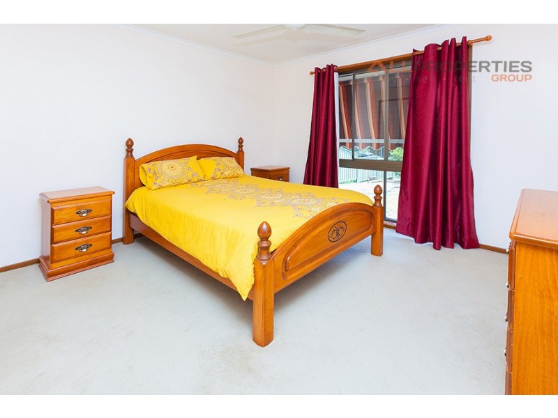 11 Barry Street, Boronia Heights QLD 4124