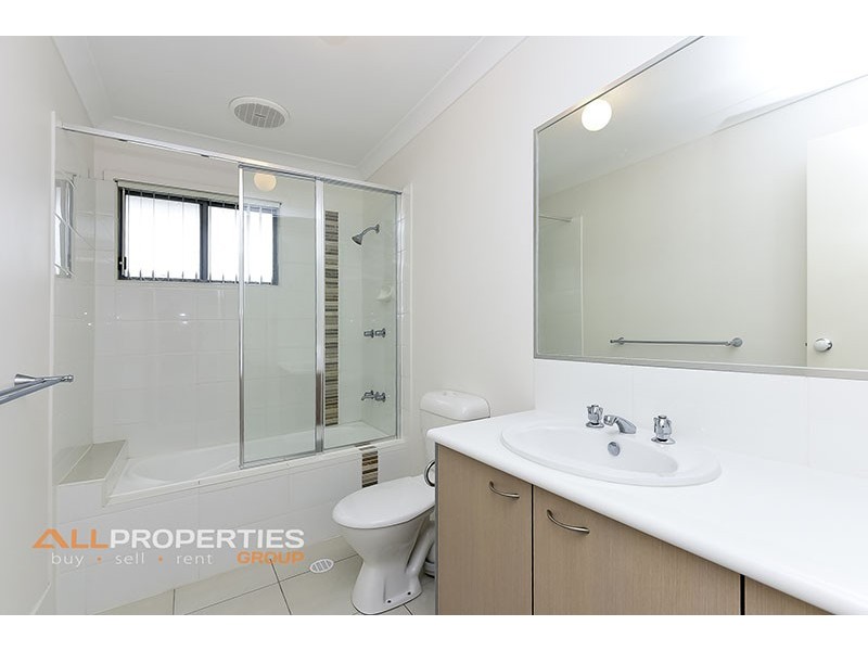 26/99 Peverell Street, Hillcrest QLD 4118
