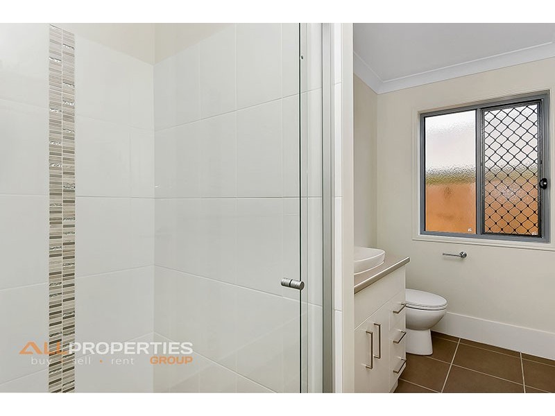 29B Greenpark Drive, Crestmead QLD 4132
