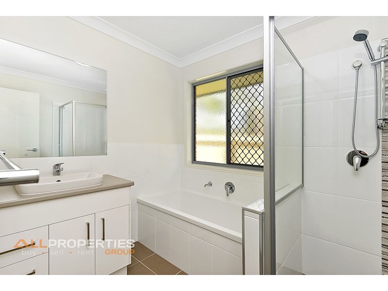 29A Greenpark Drive, Crestmead QLD 4132