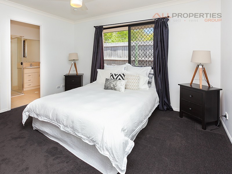24 Hurst Street, Crestmead QLD 4132