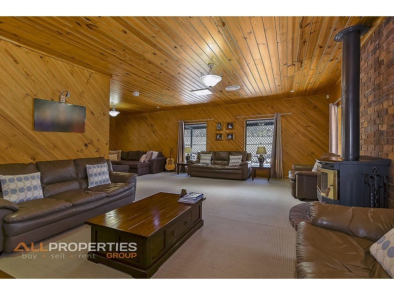 36-42 Stapylton Road, Forestdale QLD 4118
