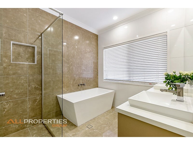 36-42 Stapylton Road, Forestdale QLD 4118