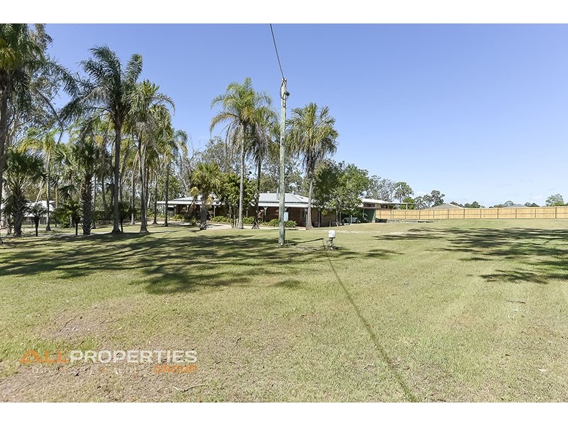 36-42 Stapylton Road, Forestdale QLD 4118