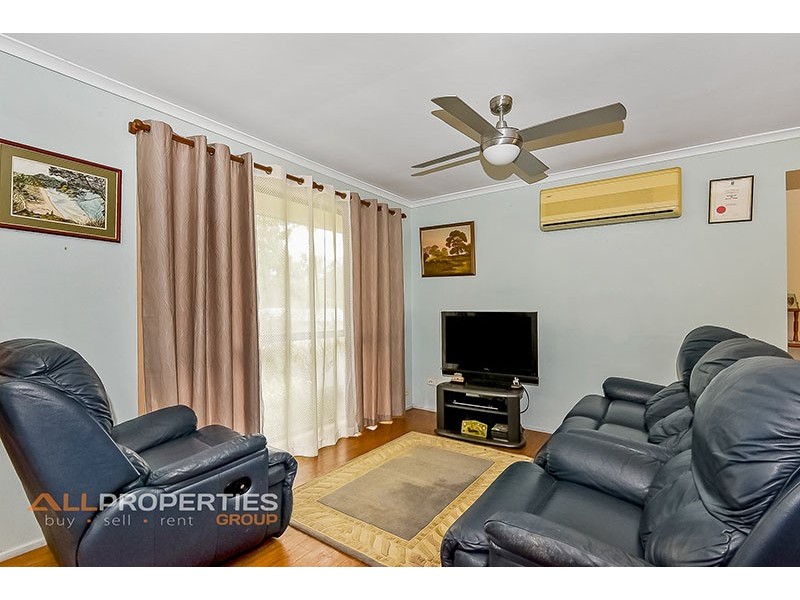 22 BUSHLAND DRIVE, Regents Park QLD 4118