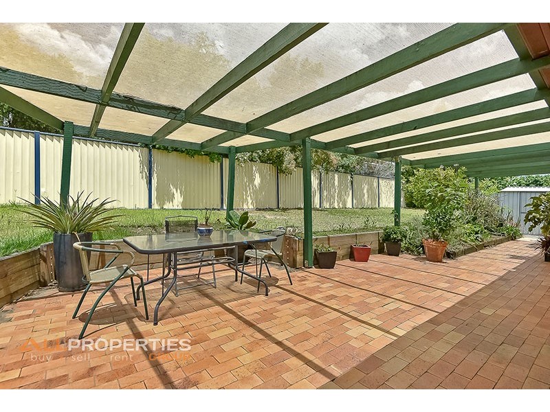 22 BUSHLAND DRIVE, Regents Park QLD 4118