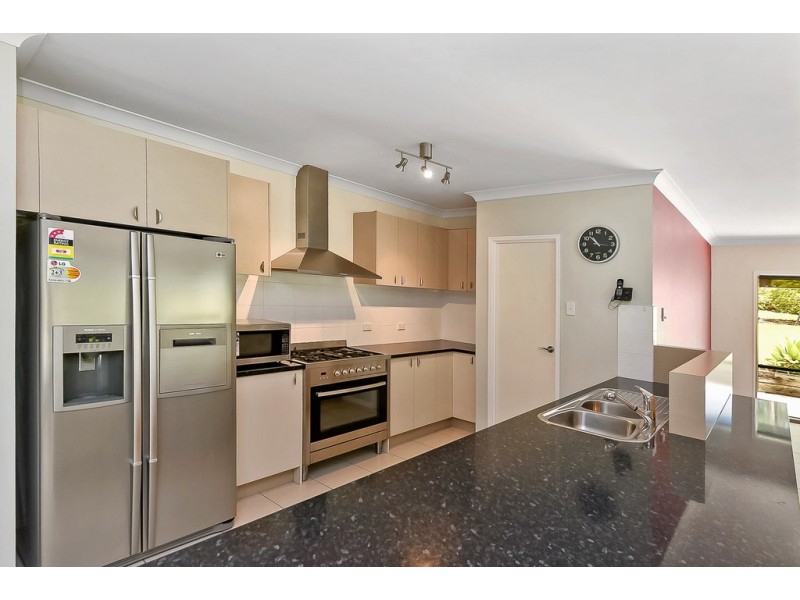 8-10 Quartz Cl, Greenbank QLD 4124