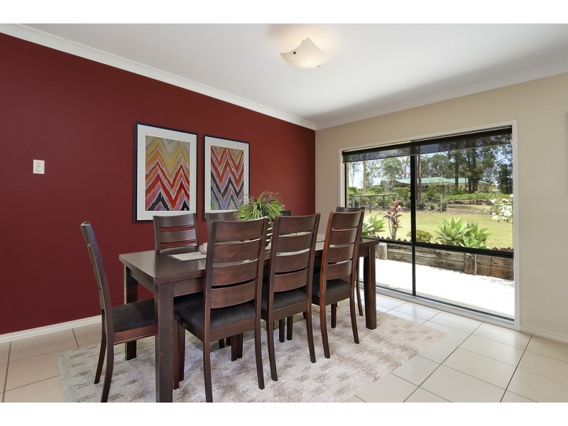 8-10 Quartz Cl, Greenbank QLD 4124