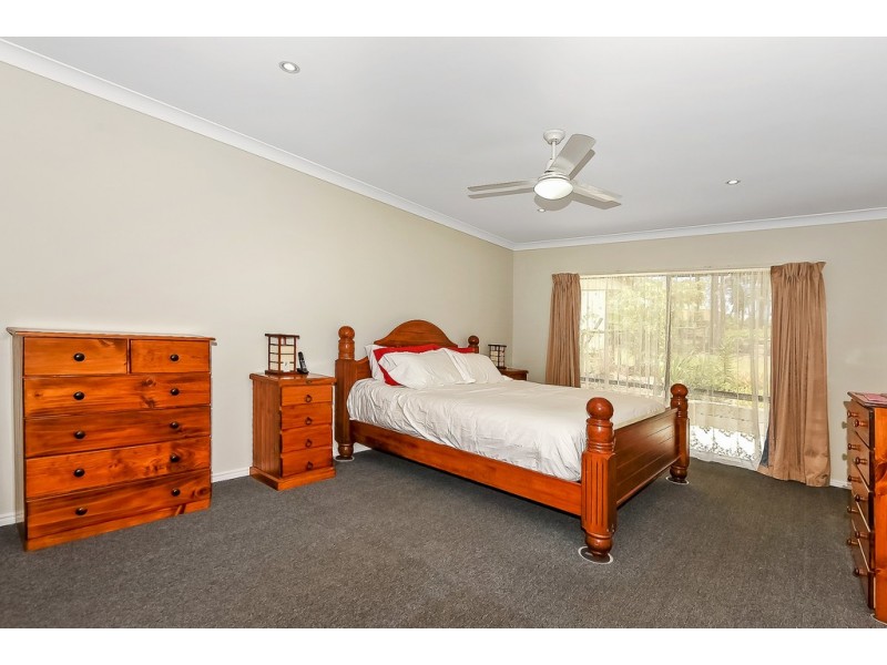8-10 Quartz Cl, Greenbank QLD 4124
