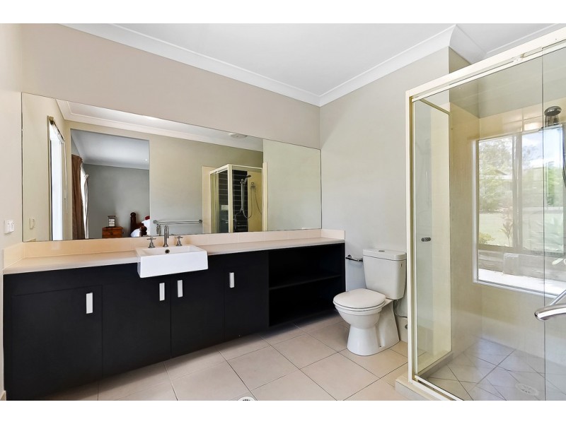 8-10 Quartz Cl, Greenbank QLD 4124