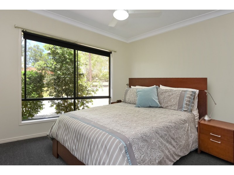 8-10 Quartz Cl, Greenbank QLD 4124