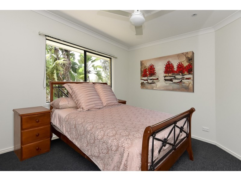 8-10 Quartz Cl, Greenbank QLD 4124