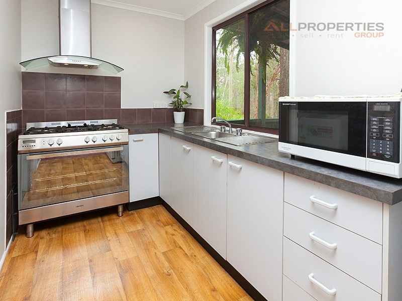 21 Bucknall Court, Regency Downs QLD 4341