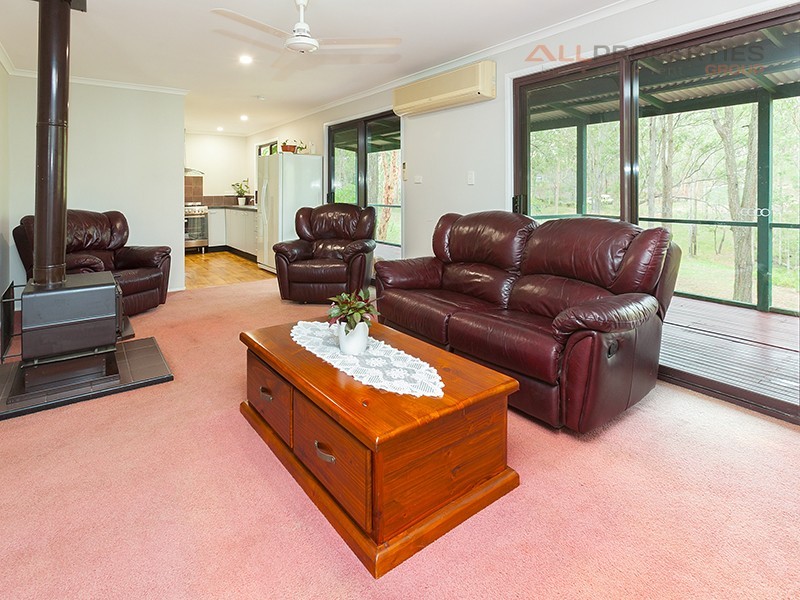 21 Bucknall Court, Regency Downs QLD 4341