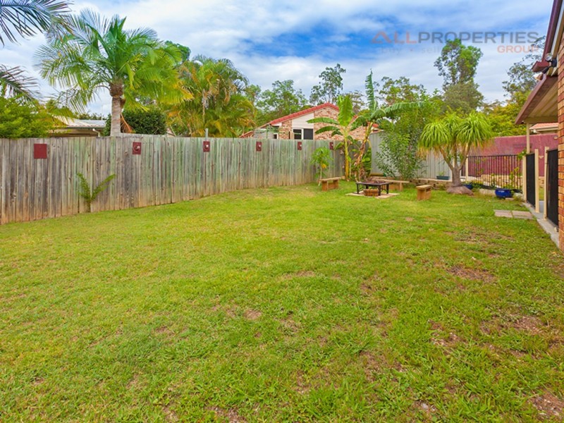 16 Park Close, Hillcrest QLD 4118