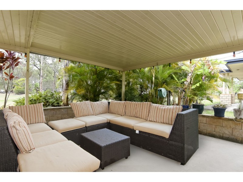 10 Farrier Ct, New Beith QLD 4124