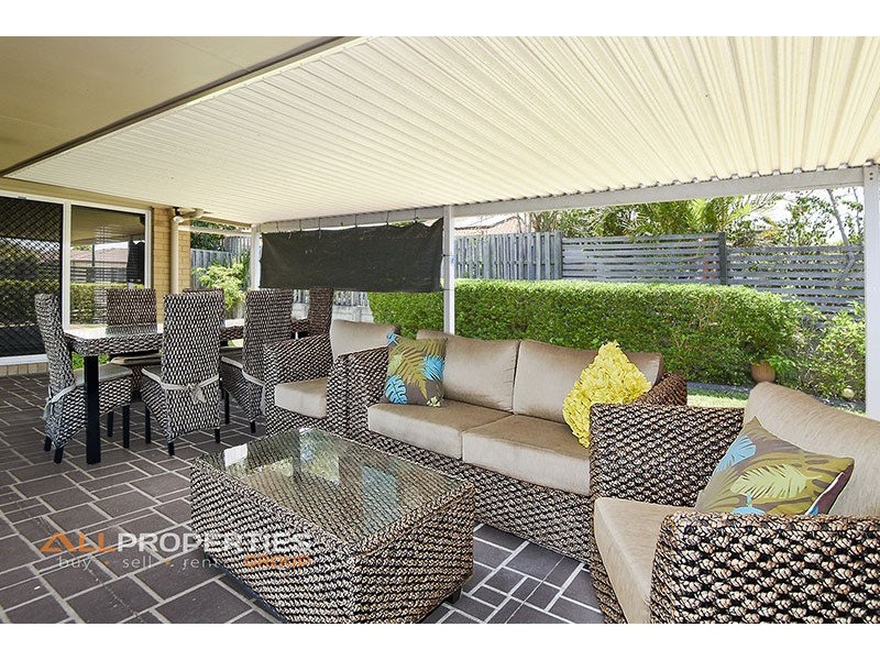 38 Mapelton Cct, Parkinson QLD 4115