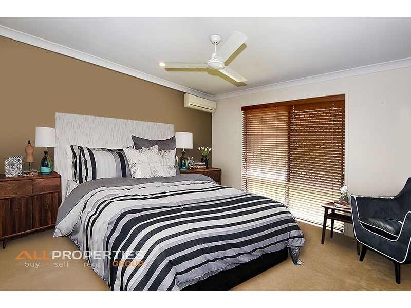 38 Mapelton Cct, Parkinson QLD 4115