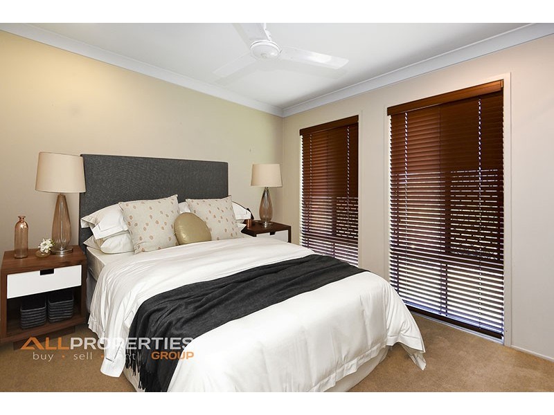 38 Mapelton Cct, Parkinson QLD 4115