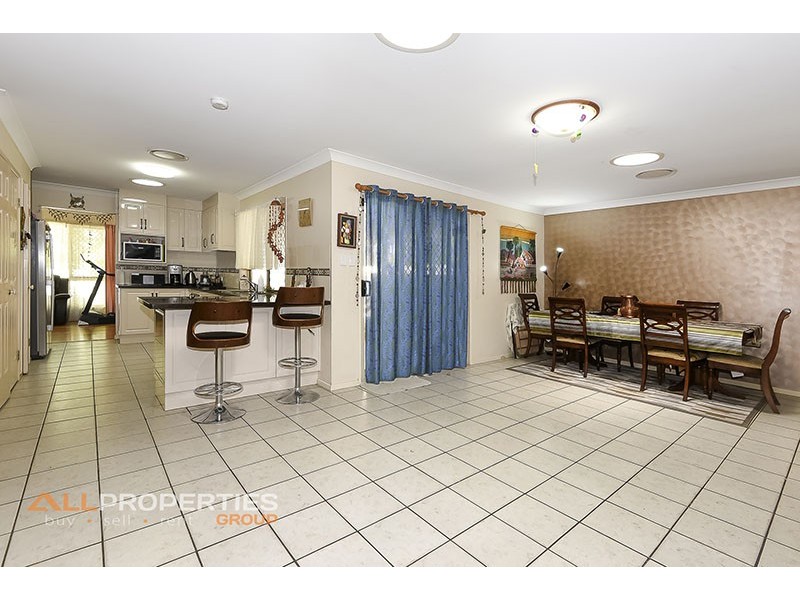 36 Jindabyne Circuit, Forest Lake QLD 4078