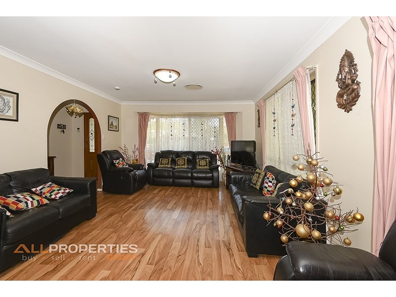 36 Jindabyne Circuit, Forest Lake QLD 4078