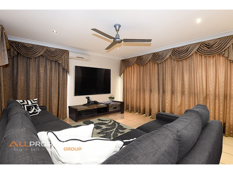 23 Hilltop Crescent, Jimboomba QLD 4280