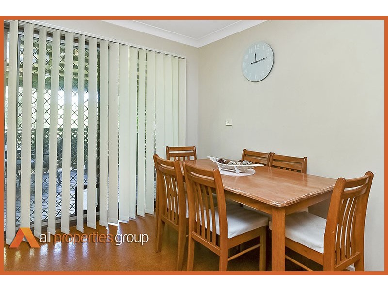 15 Orlando Crescent, Springwood QLD 4127