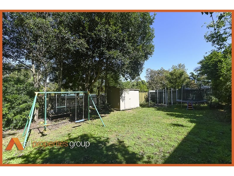 15 Orlando Crescent, Springwood QLD 4127