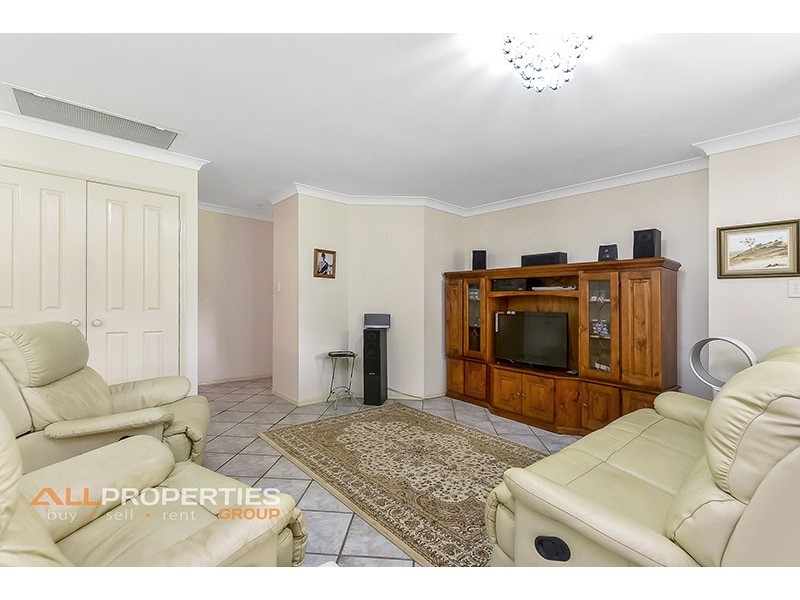 1-11 Canterbury Drive, Mundoolun QLD 4285
