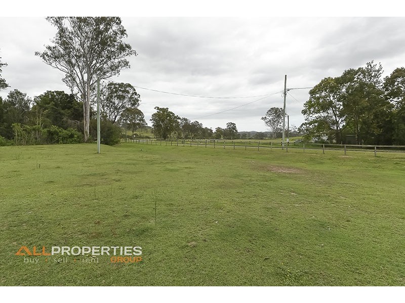 1-11 Canterbury Drive, Mundoolun QLD 4285