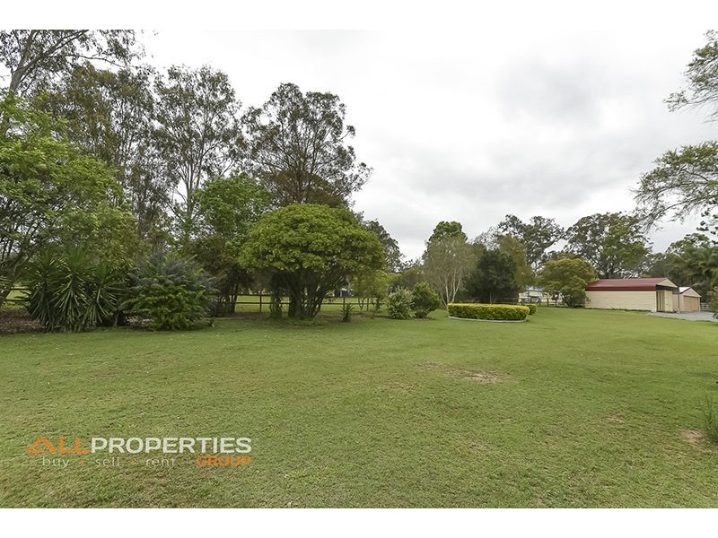 1-11 Canterbury Drive, Mundoolun QLD 4285