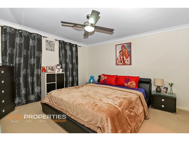 15 Acacia Street, Heathwood QLD 4110