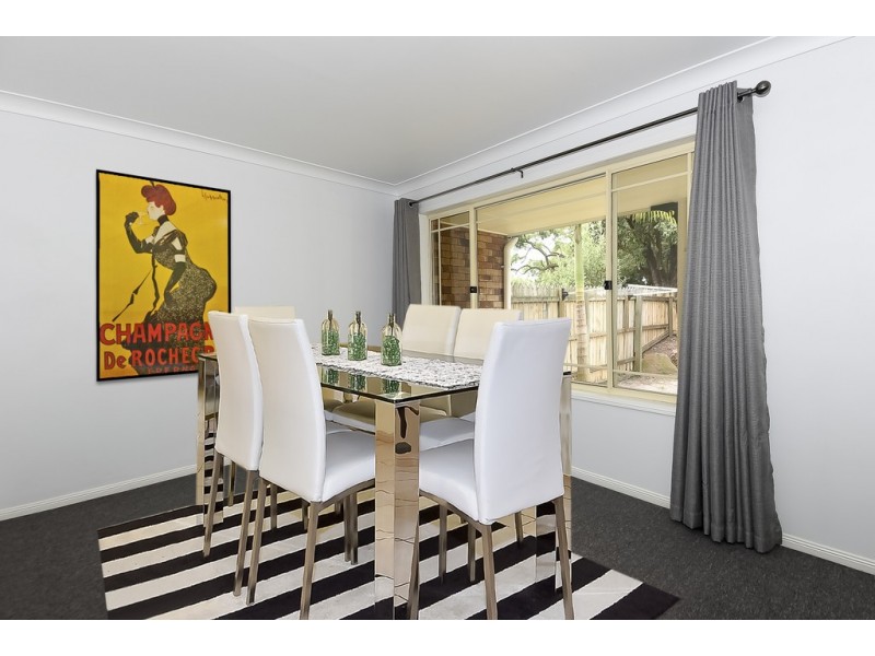 2/11 Jimbour Cl, Forest Lake QLD 4078