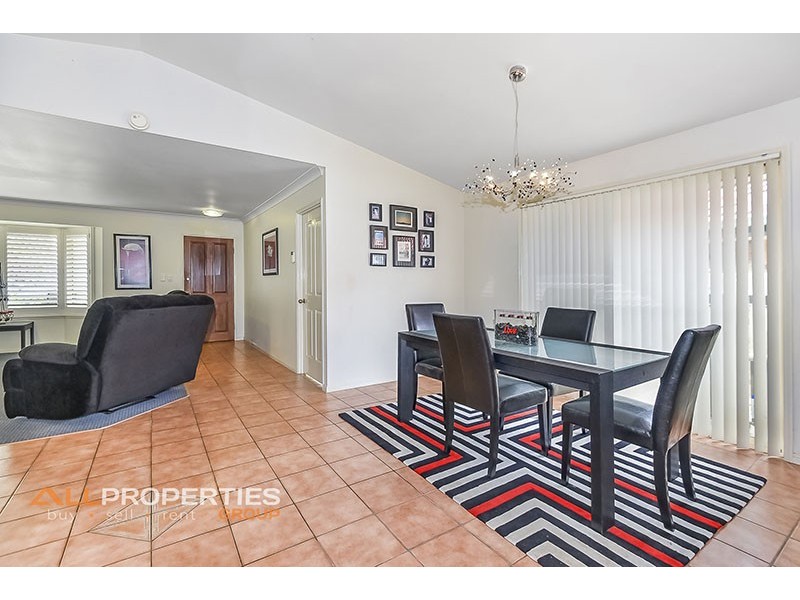 65 Lakeside Crescent, Forest Lake QLD 4078