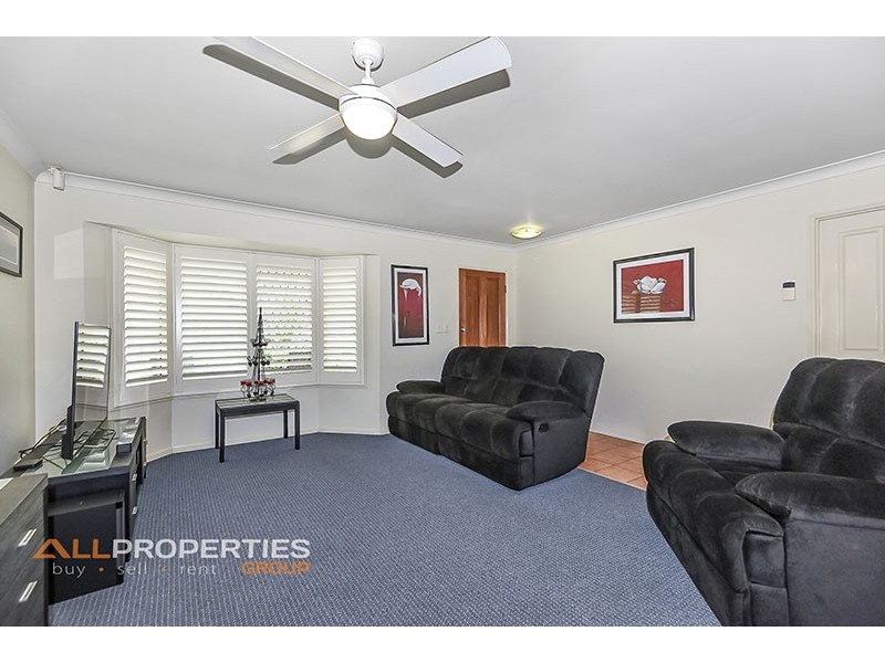 65 Lakeside Crescent, Forest Lake QLD 4078