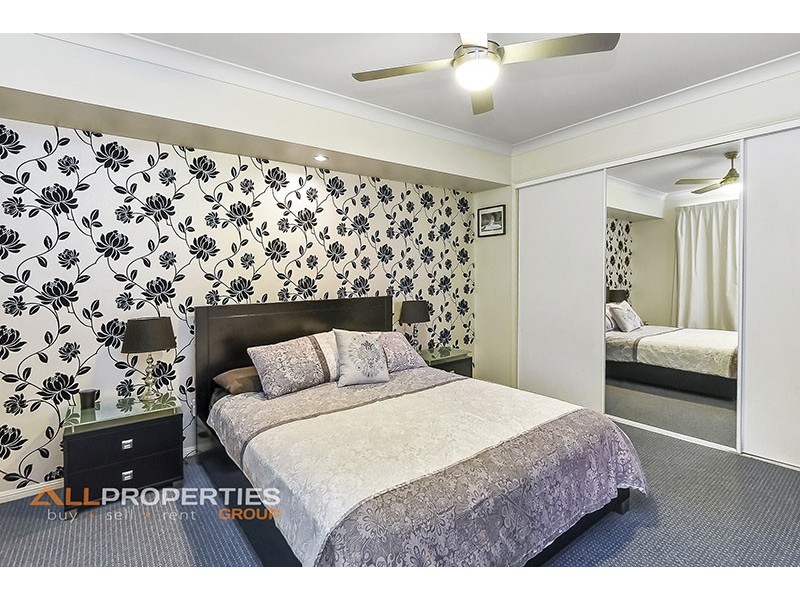 65 Lakeside Crescent, Forest Lake QLD 4078