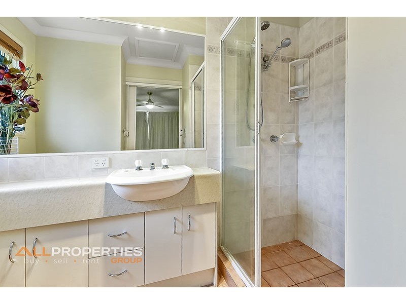 65 Lakeside Crescent, Forest Lake QLD 4078