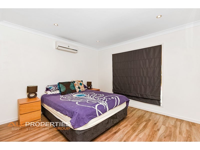 33 Maclean Court, Boronia Heights QLD 4124