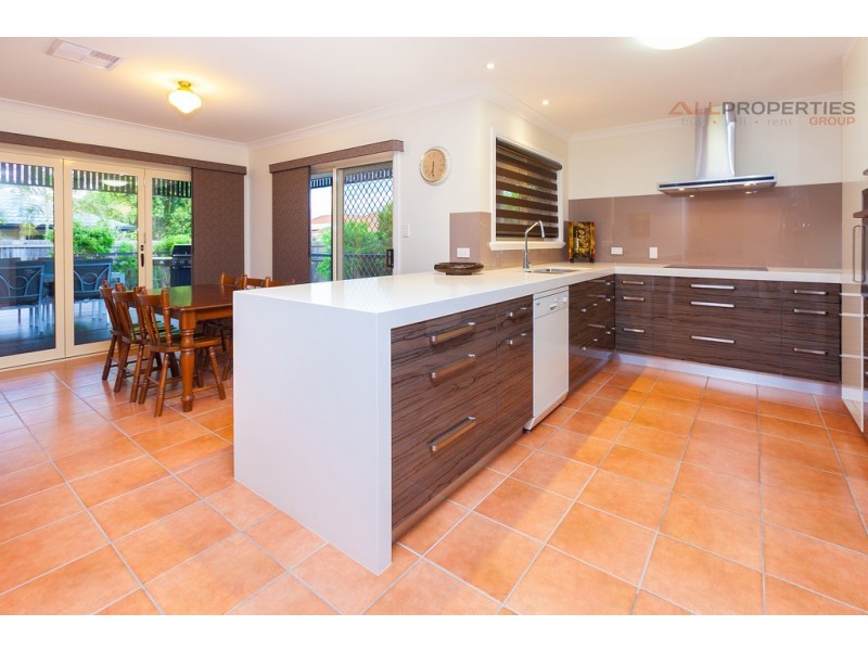 125 Ulinga Cres, Parkinson QLD 4115