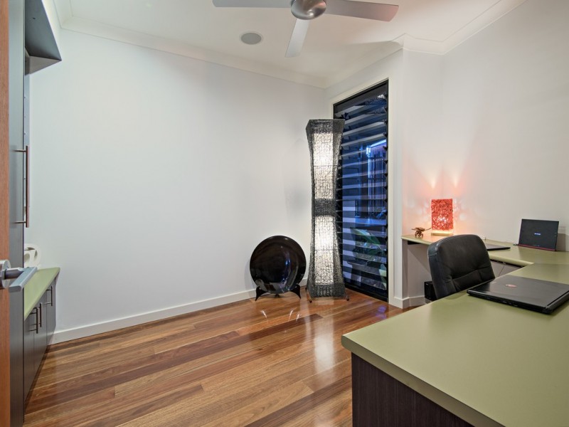 23 Birchwood Cr, Brookwater QLD 4300