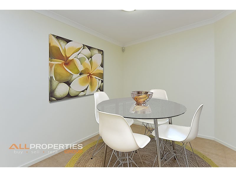 22 Isaac Court, Hillcrest QLD 4118